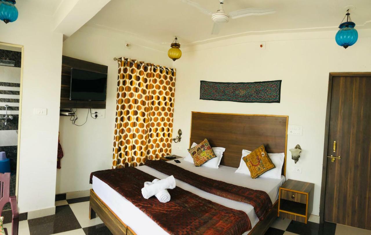 Guest house Peacock - View In Udaipur
