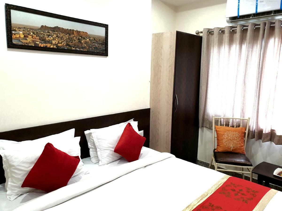 Vardan Hotel 2*
