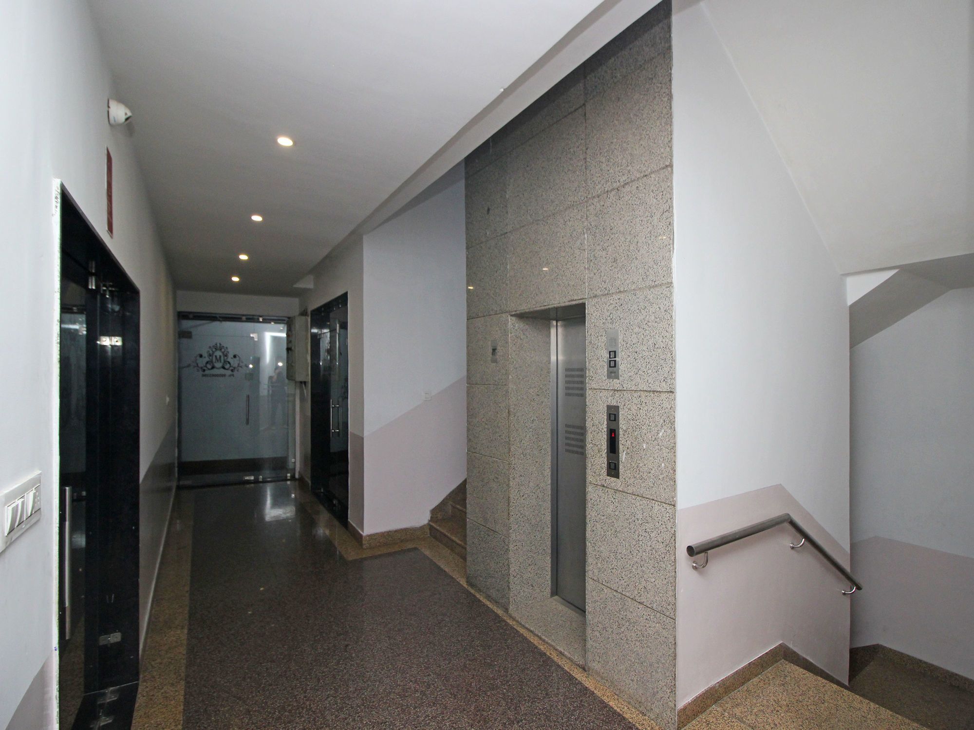 Hotel Oyo 3482 Mannat 3*
