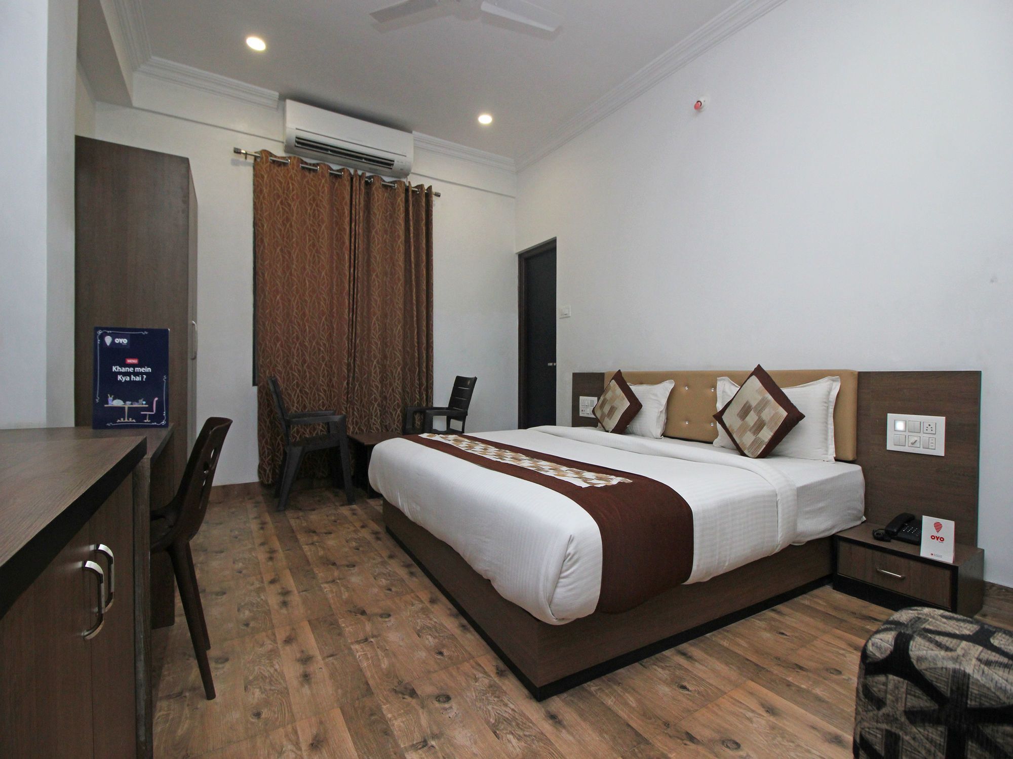 Hotel Oyo 3482 Mannat 3*