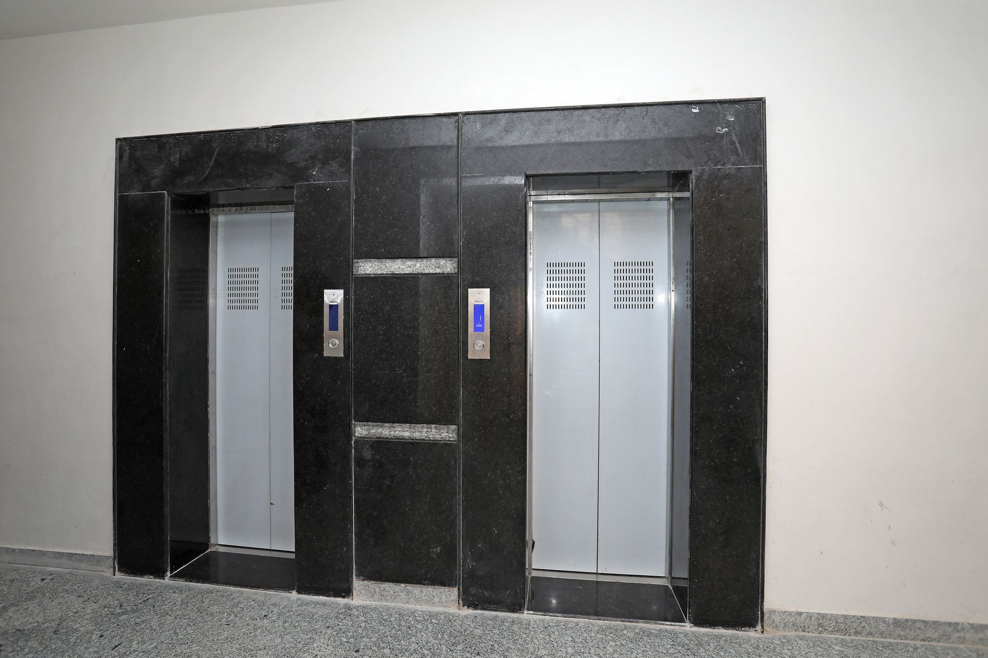 Hotel Oyo 10059 Modern 2bhk Gulabh Bagh