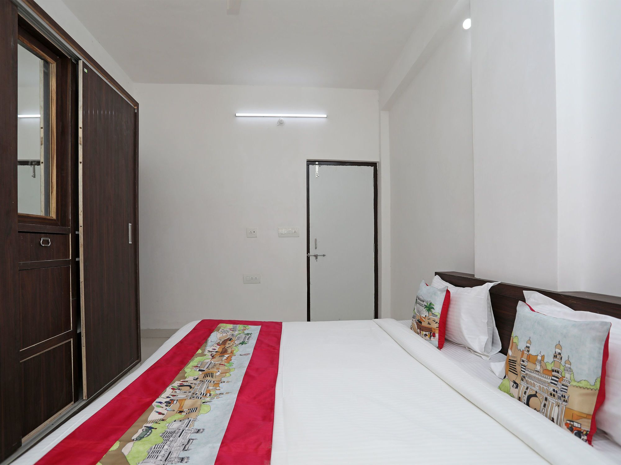 Hotel Oyo 10059 Modern 2bhk Gulabh Bagh Udaipur
