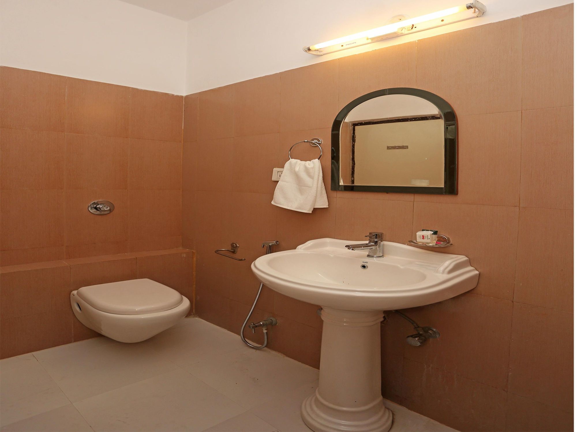 Oyo 3095 Jai Mahal Hotel 2*