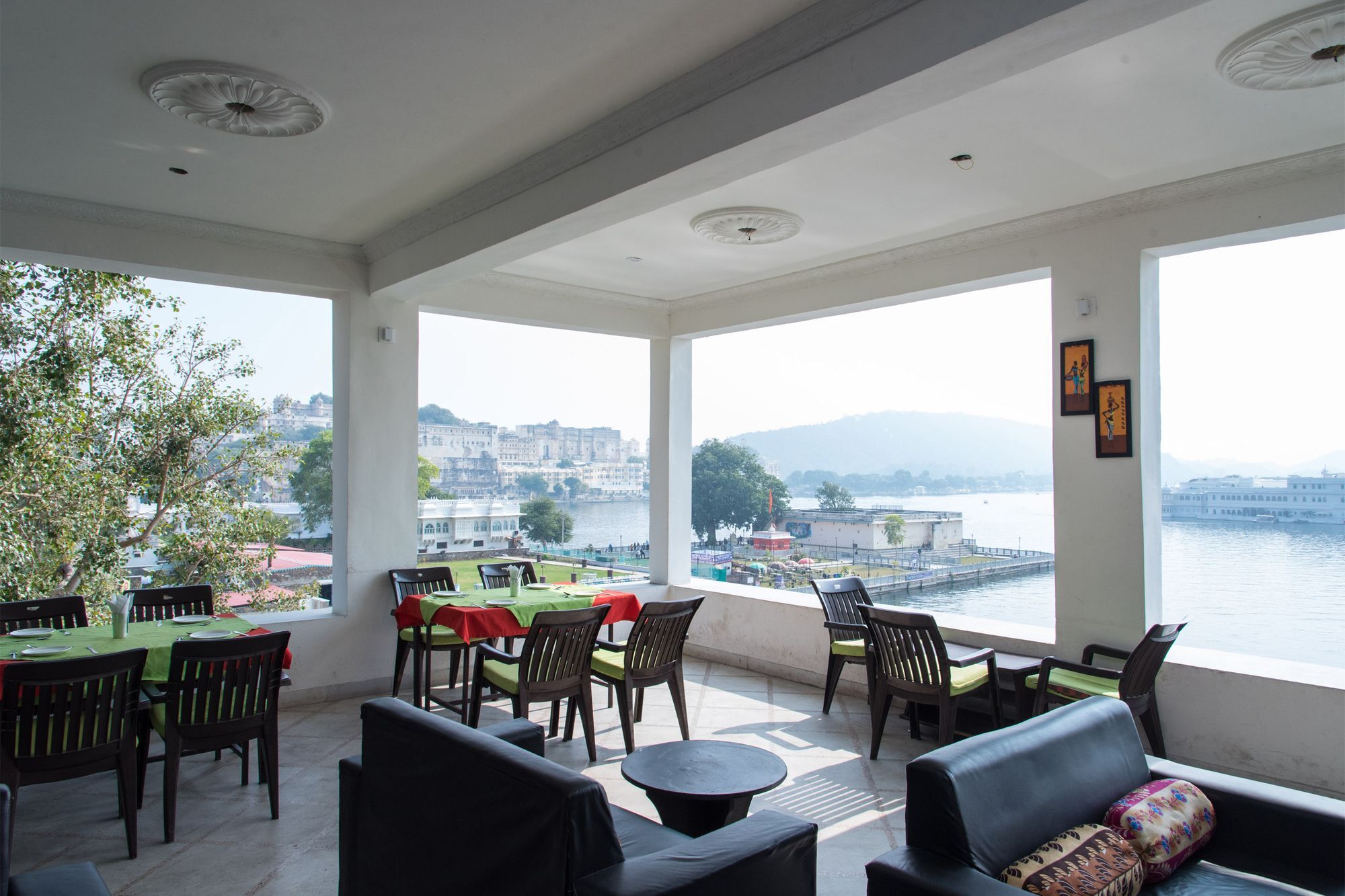 Oyo 156 Haveli Udaipur