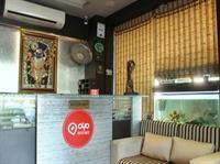 Oyo 100ft Road Hotel