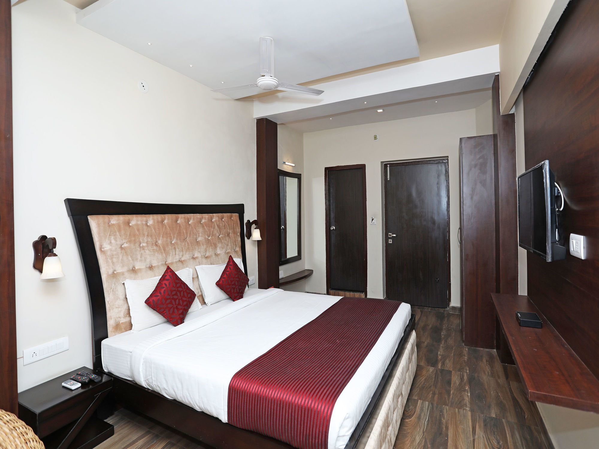 Oyo 9817 Taldar Hotel Udaipur
