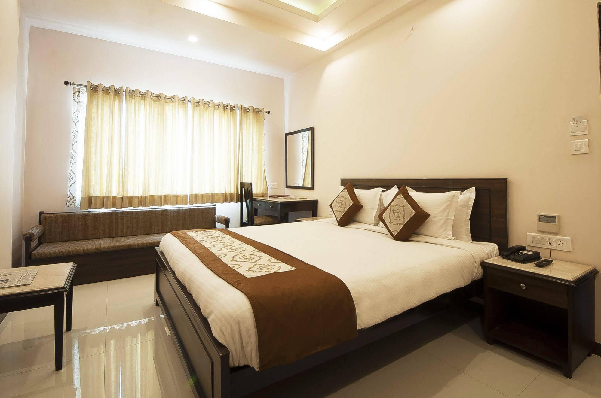 Hotel Oyo 3083 Le Grand