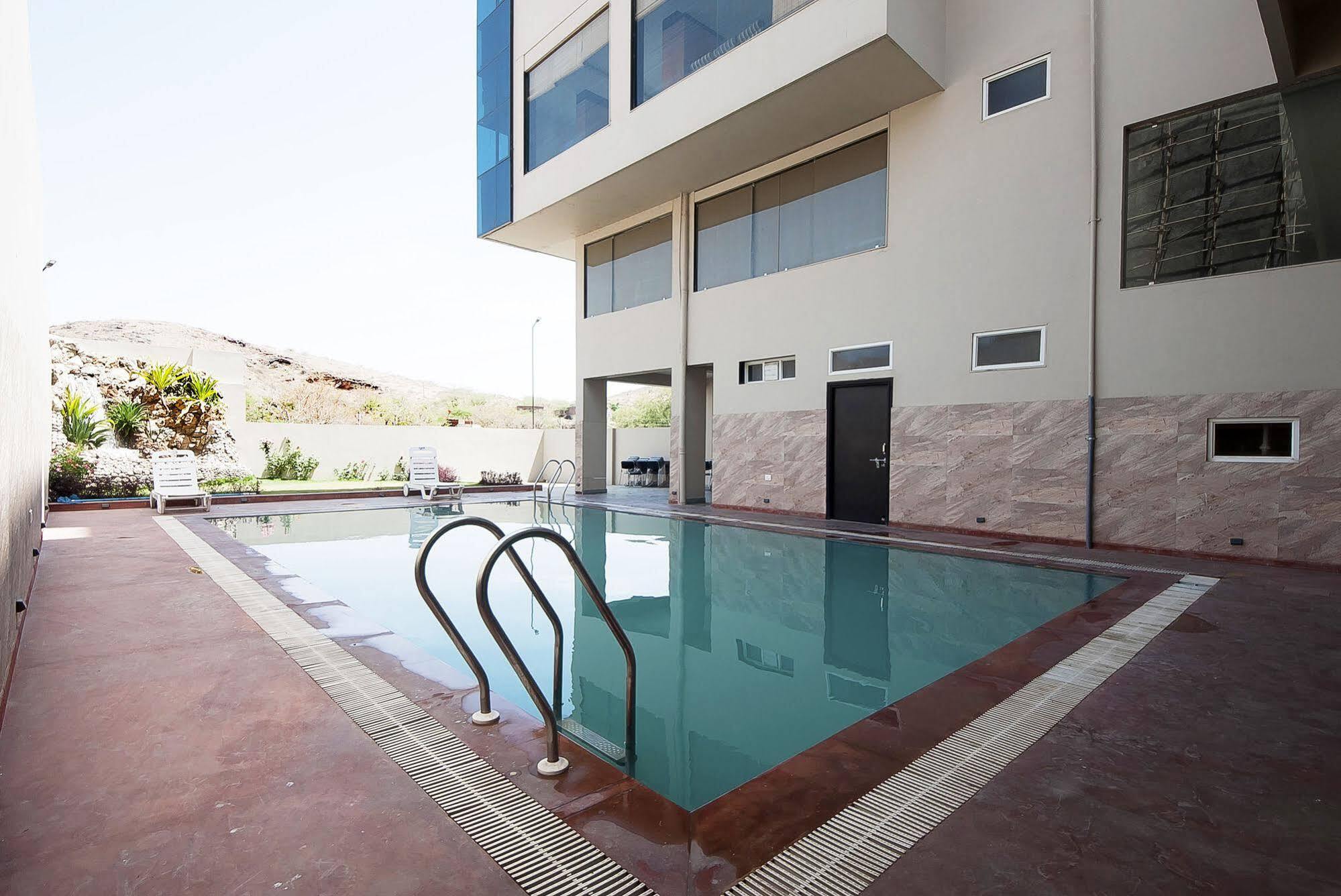 Hotel Oyo 3083 Le Grand