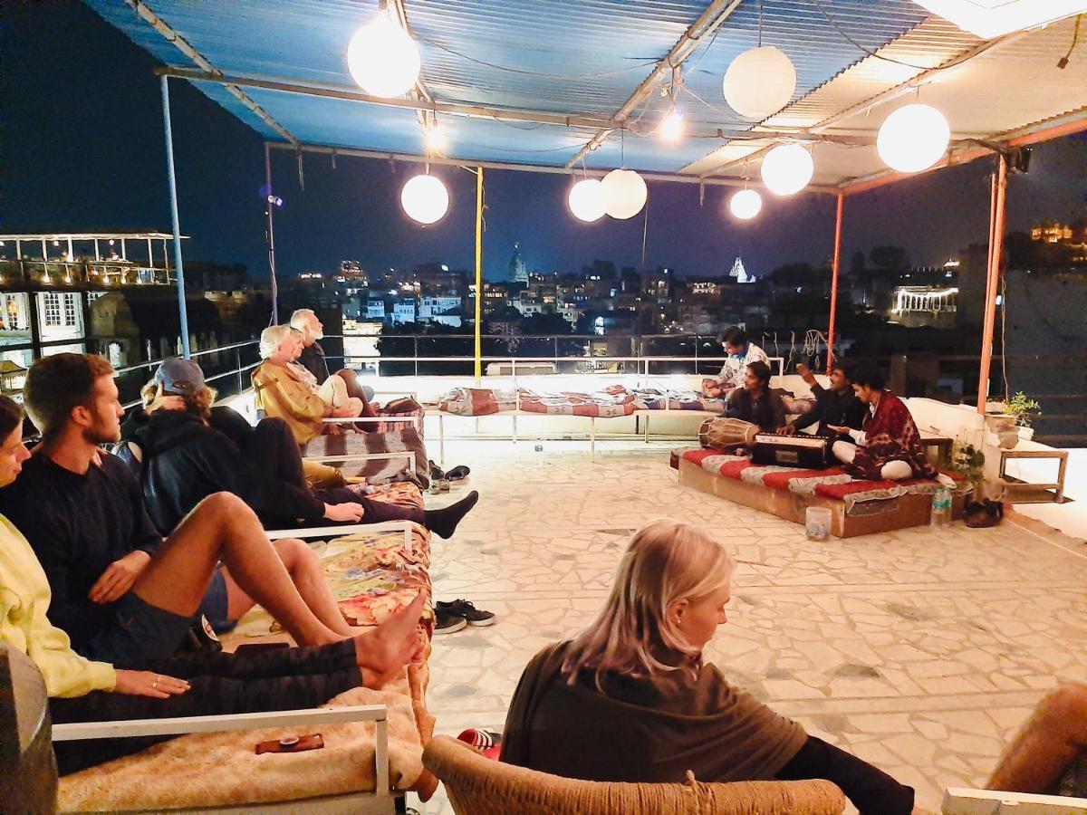The Crawl Hostel
