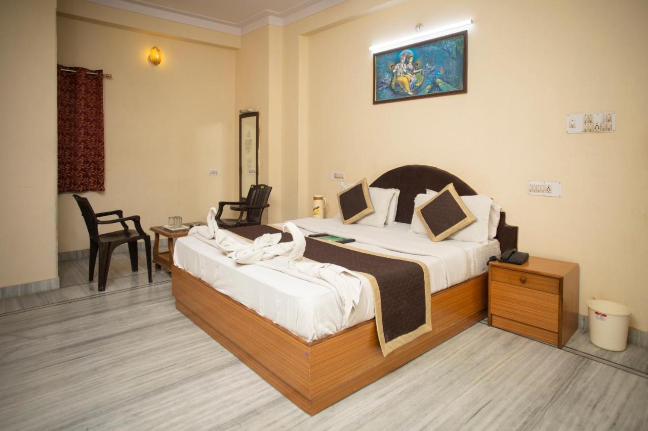 Dimple International Hotel 2*