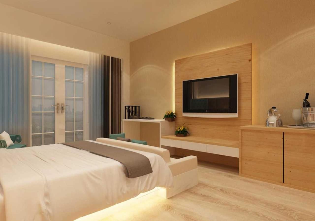 Le Palms & Udaipur