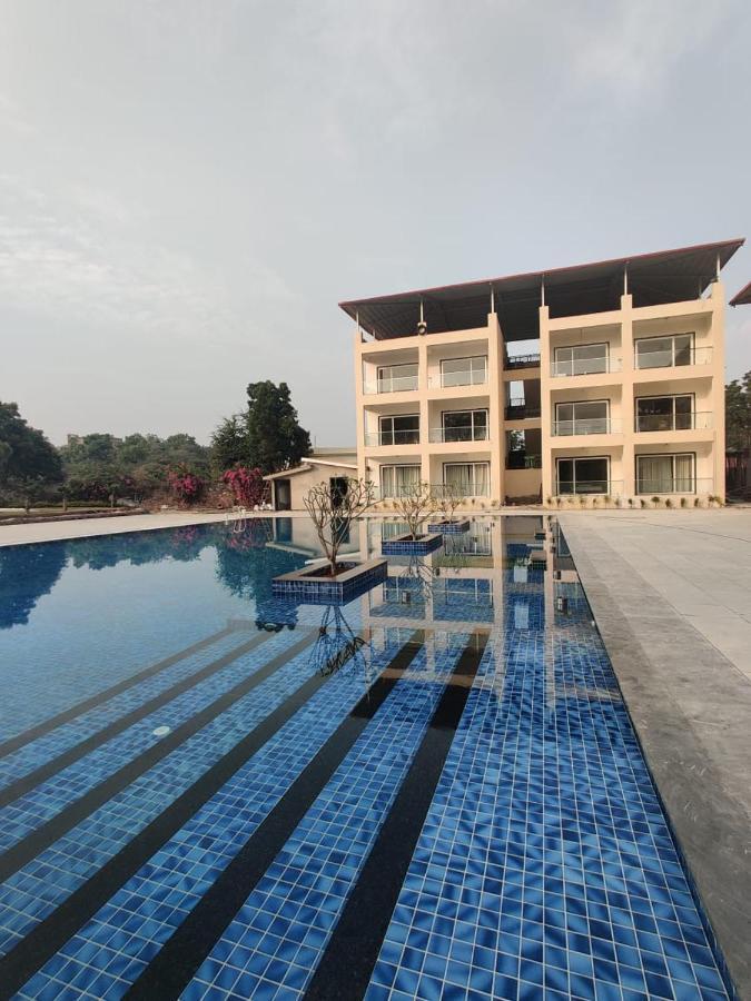 Hotel Le Palms & Udaipur