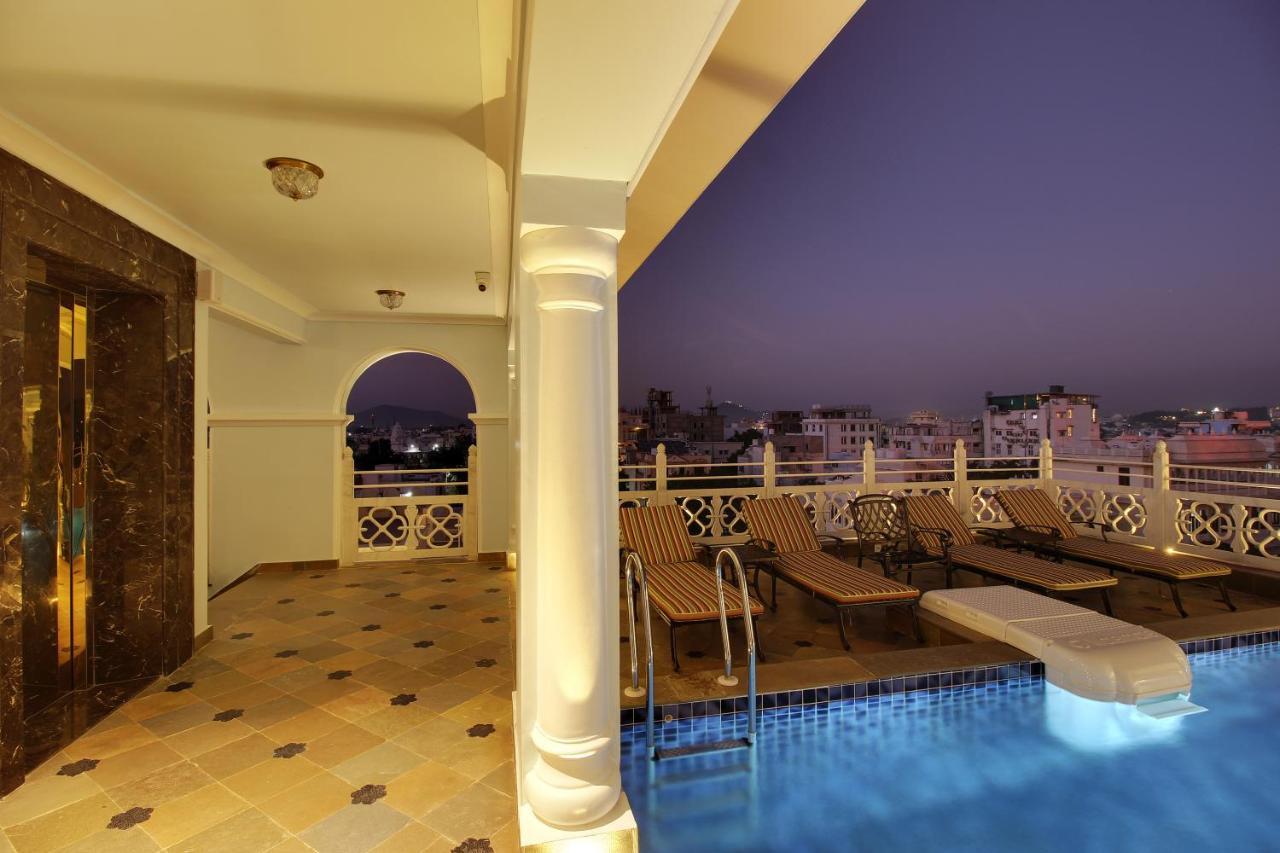 Jhadol Vijay Near Pichola Hotel 4*