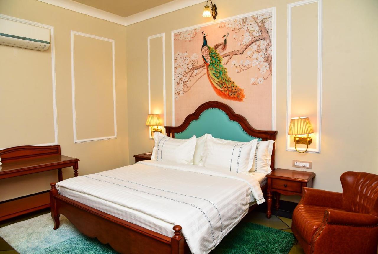 Jhadol Vijay Near Pichola Hotel